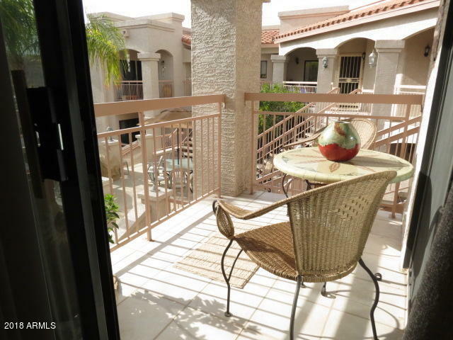 Property Photo: 9151 W Greenway Road 290 AZ 85381