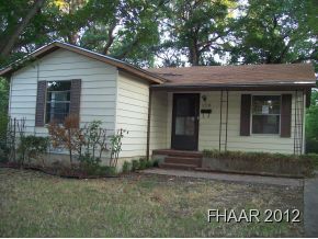 Property Photo:  208 E Fowler Avenue  TX 76541 