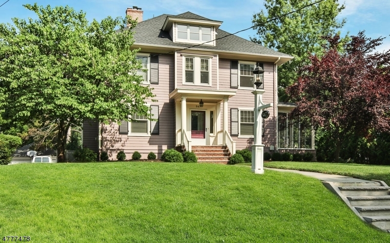 Property Photo:  547 Saint Marks Ave  NJ 07090 