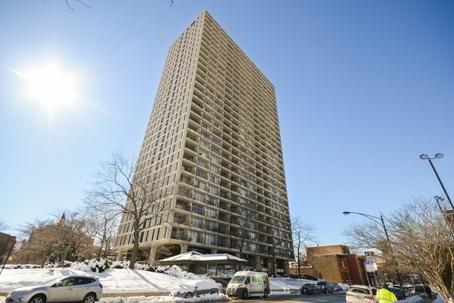 Property Photo:  1960 Lincoln Park West Avenue 1709  IL 60614 