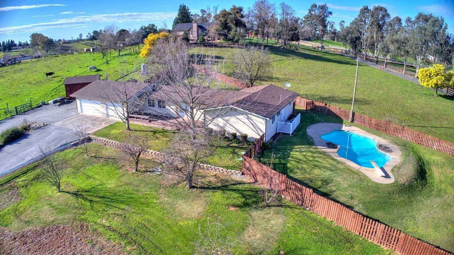 Property Photo:  9558 Dillard Road  CA 95693 