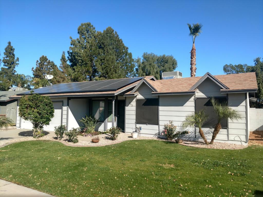 Property Photo:  242 E Leah Lane  AZ 85234 