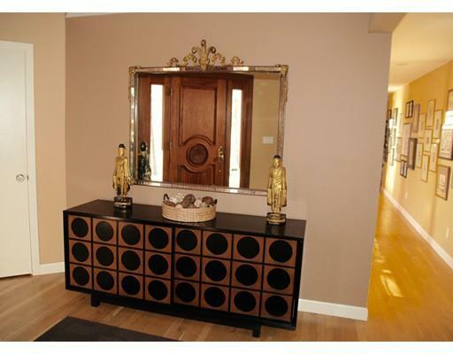 Property Photo: 11 Clover Ter MA 01760