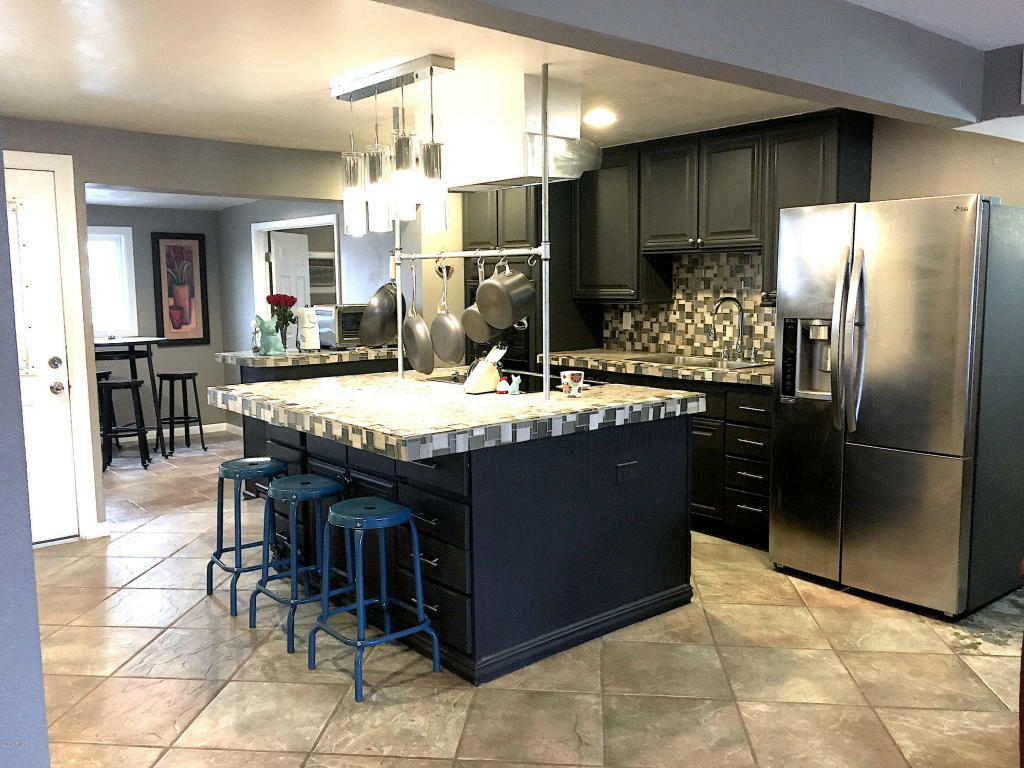 Property Photo: 14050 N 37th Place AZ 85032