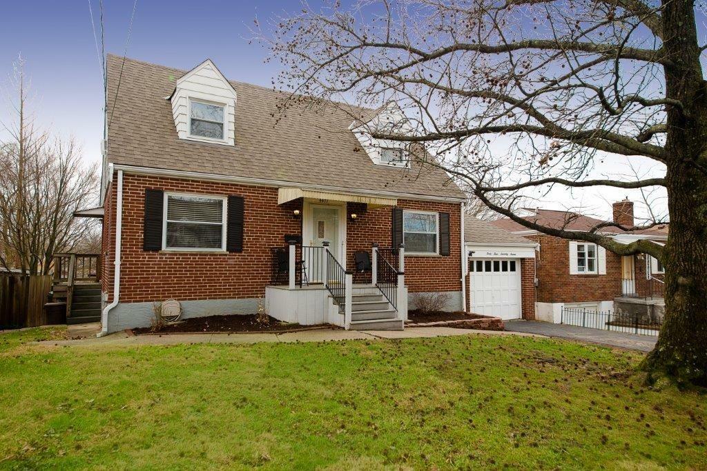 Property Photo:  4477 Grove Avenue  OH 45211 