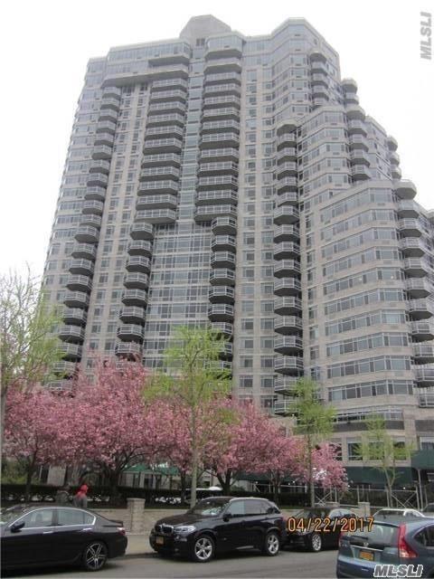 Property Photo:  112-01 Queens 21H  NY 11375 
