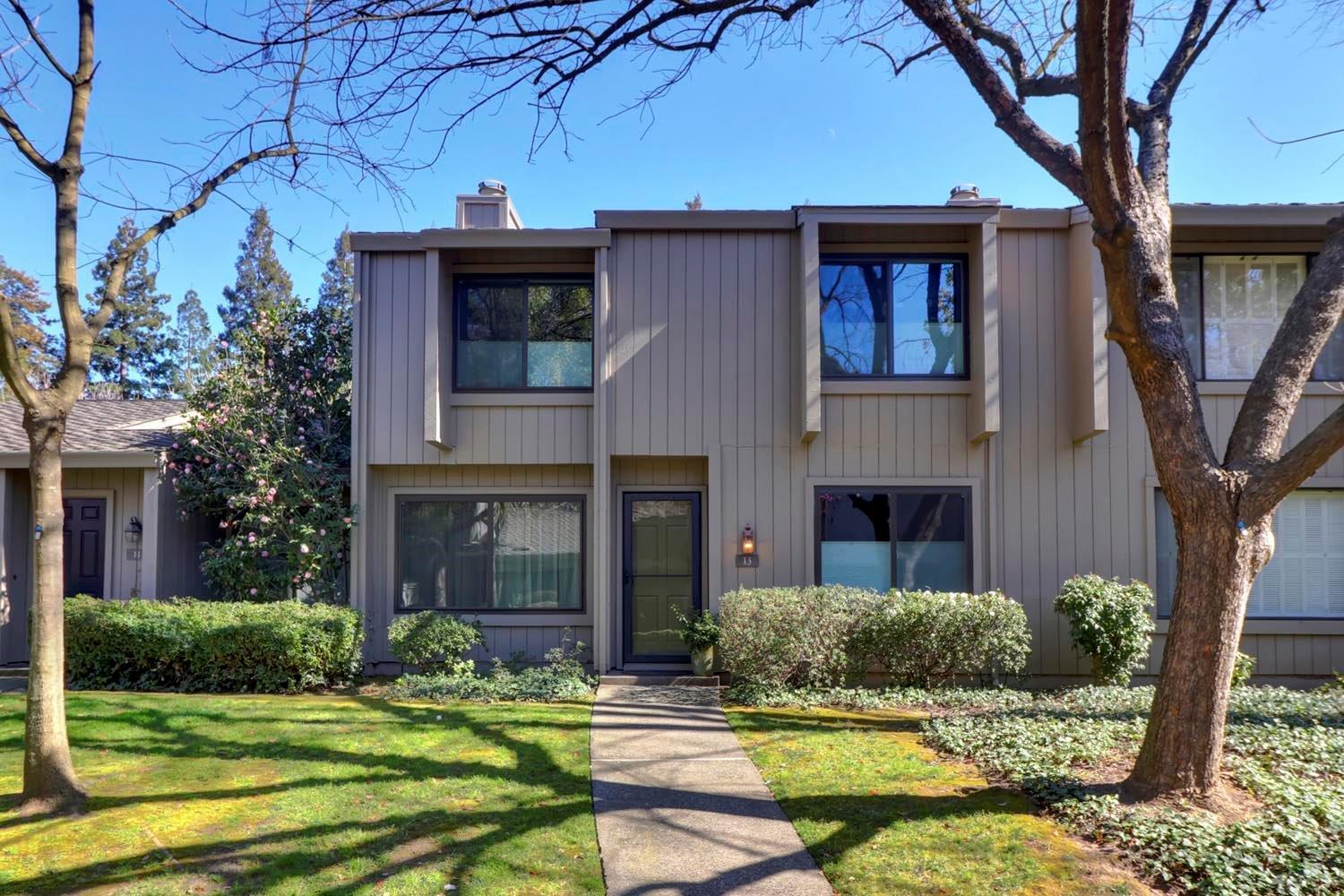 Property Photo: 13 Adelphi Court CA 95825