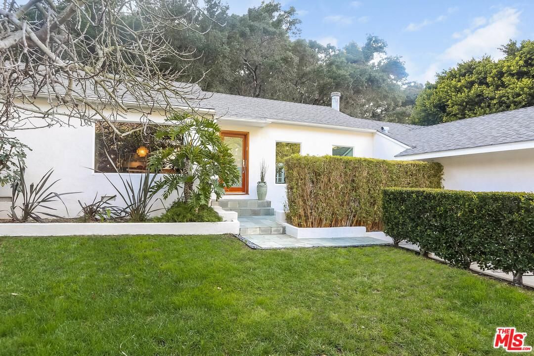 Property Photo:  3805 Goodland Ave  CA 91604 