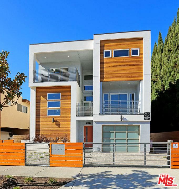 Property Photo:  853 N McCadden Pl  CA 90038 