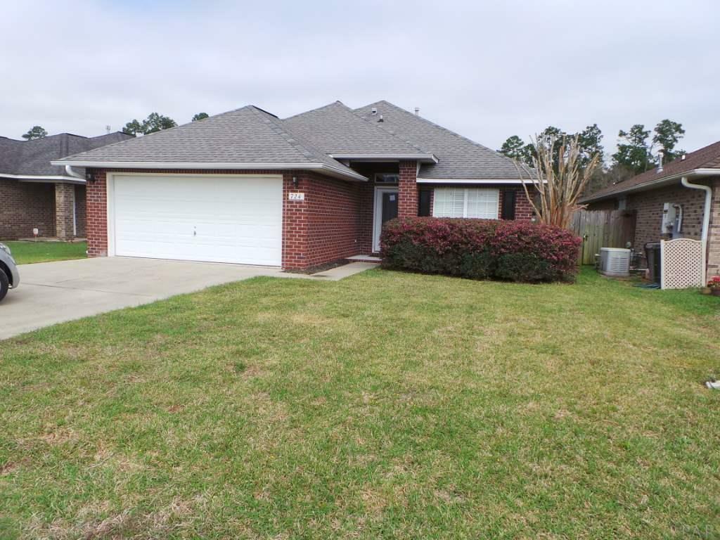 Property Photo:  724 Moye Ln  FL 32514 