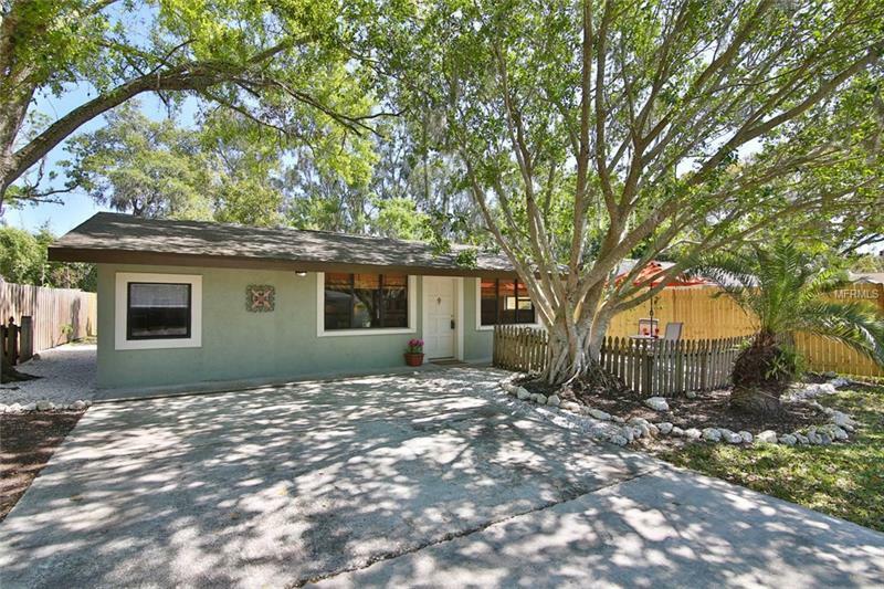 Property Photo:  4135 Bell Avenue  FL 34231 