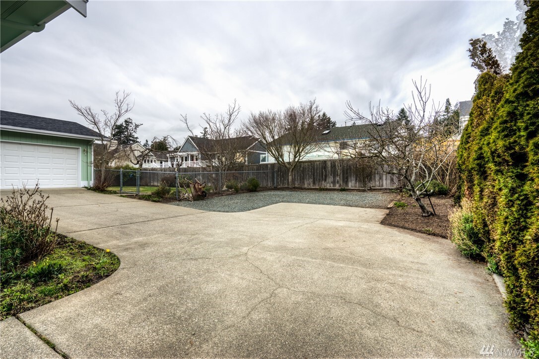 Property Photo: 5604 Rosario Wy WA 98221