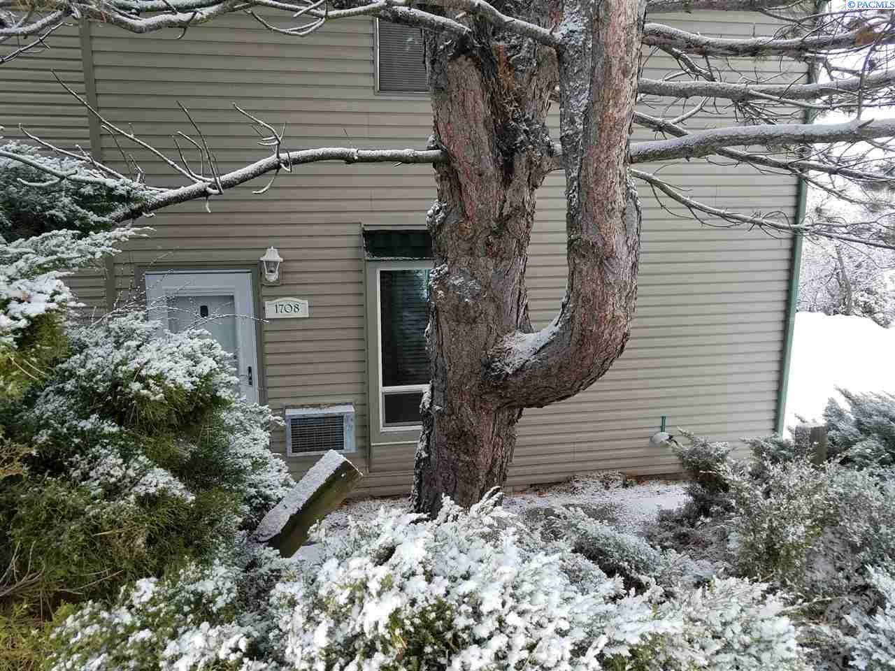 Property Photo: 1708 NW Lamont St WA 99163