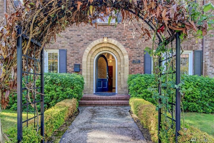 Property Photo:  1905 E Blaine Street  WA 98112 