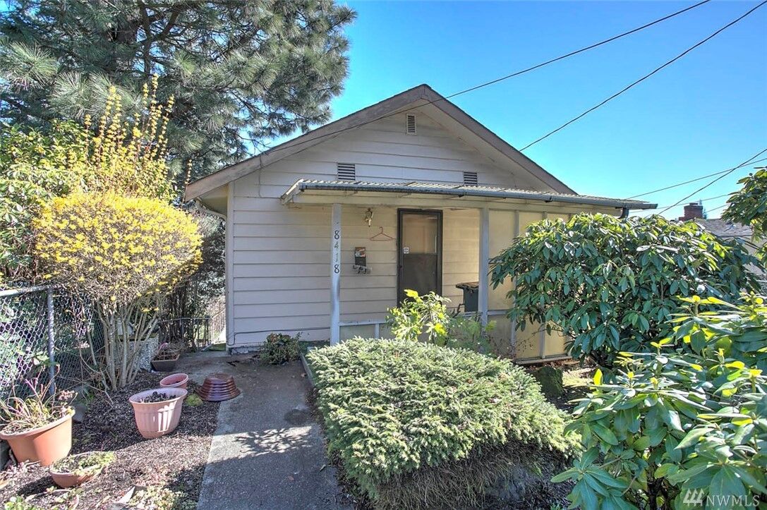 Property Photo:  8418 Beacon Ave S  WA 98118 