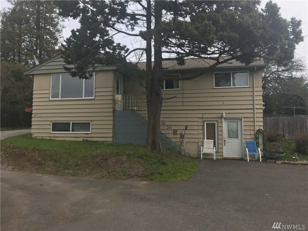 Property Photo:  25844 108th Ave SE  WA 98030 