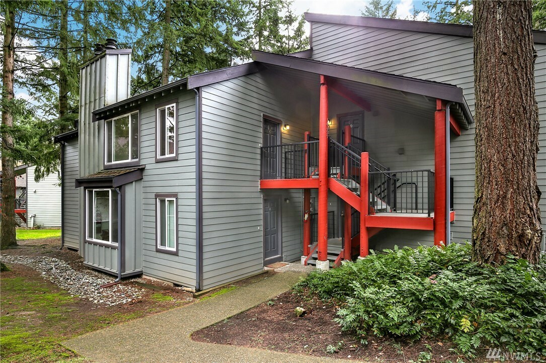 Property Photo:  14655 NE 31st St C6  WA 98007 