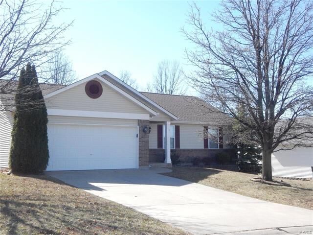 Property Photo:  182 Cherrywood Parc   63368 