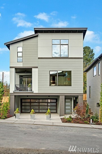 Property Photo: 17815 19th Ave W 36 WA 98037