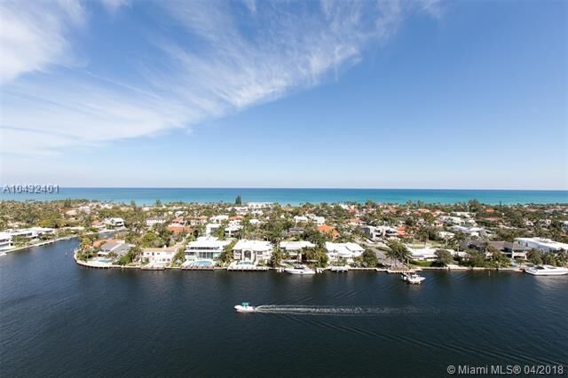 Property Photo: 20515 E Country Club Dr 1943 FL 33180