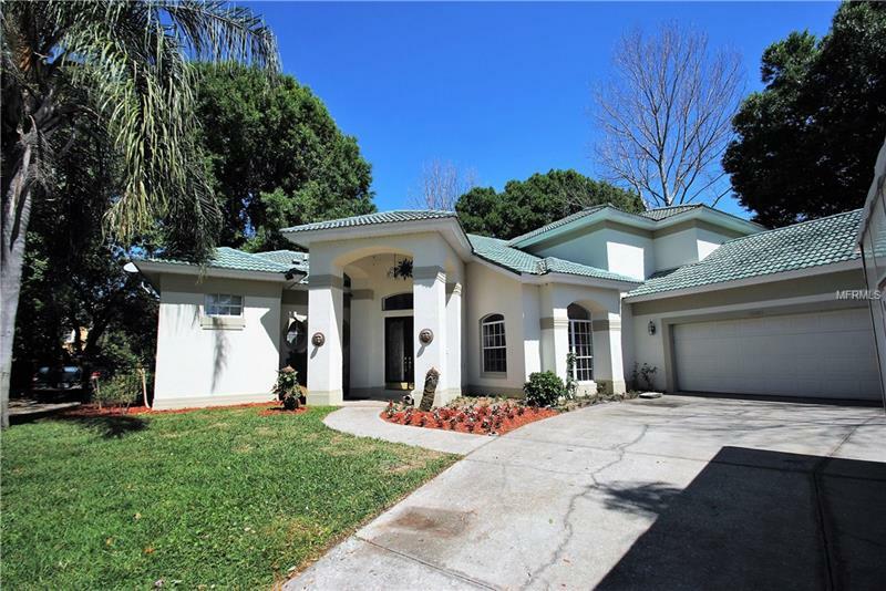 Property Photo:  10205 Lundy Court  FL 32836 