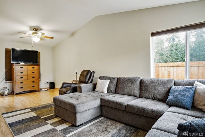 Property Photo: 13604 46th Ave SE WA 98296