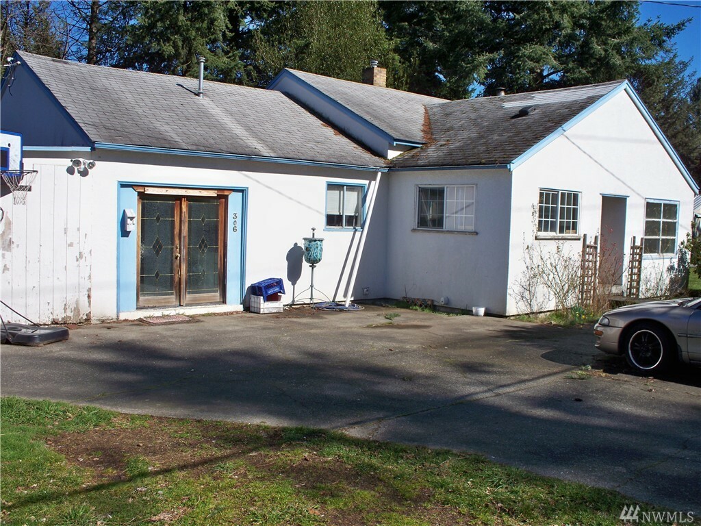 Property Photo:  306 W Pole Road  WA 98264 