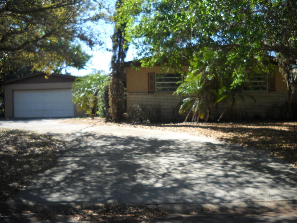 Property Photo:  905 Rozen Avenue  FL 32780 