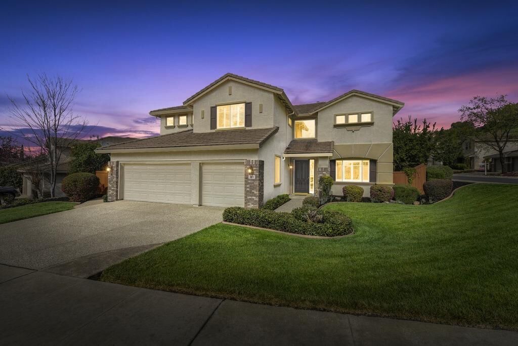 Property Photo: 2929 Old Oak Tree Way CA 95765