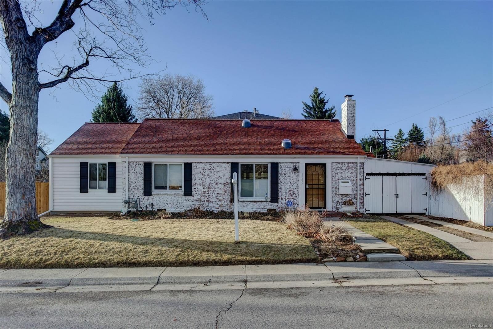 Property Photo: 6030 East 11th Avenue CO 80220