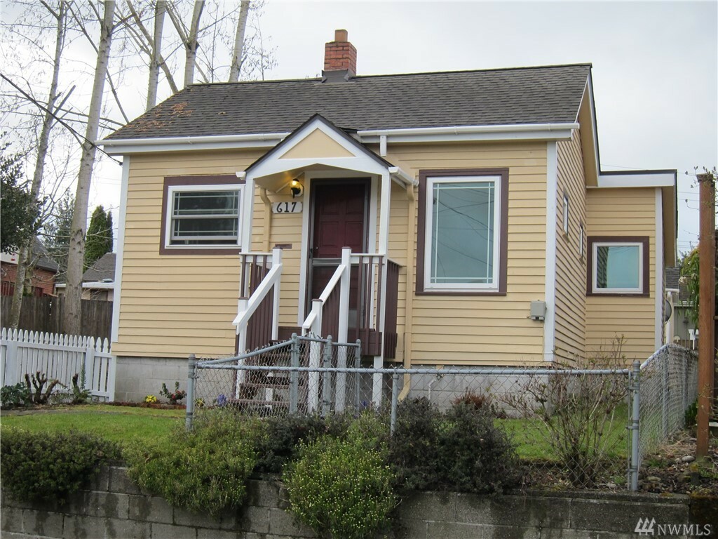 617  12th Street  Bremerton WA 98337 photo