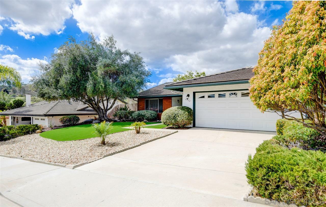 Property Photo: 2513 Windmill View Rd CA 92020