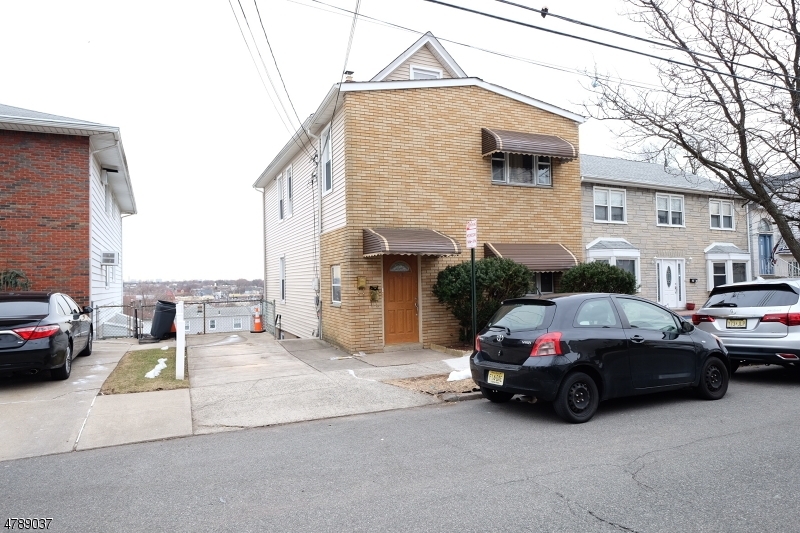 Property Photo:  132 Burns Ave  NJ 07644 