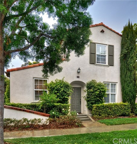 Property Photo: 10 Duet CA 92603