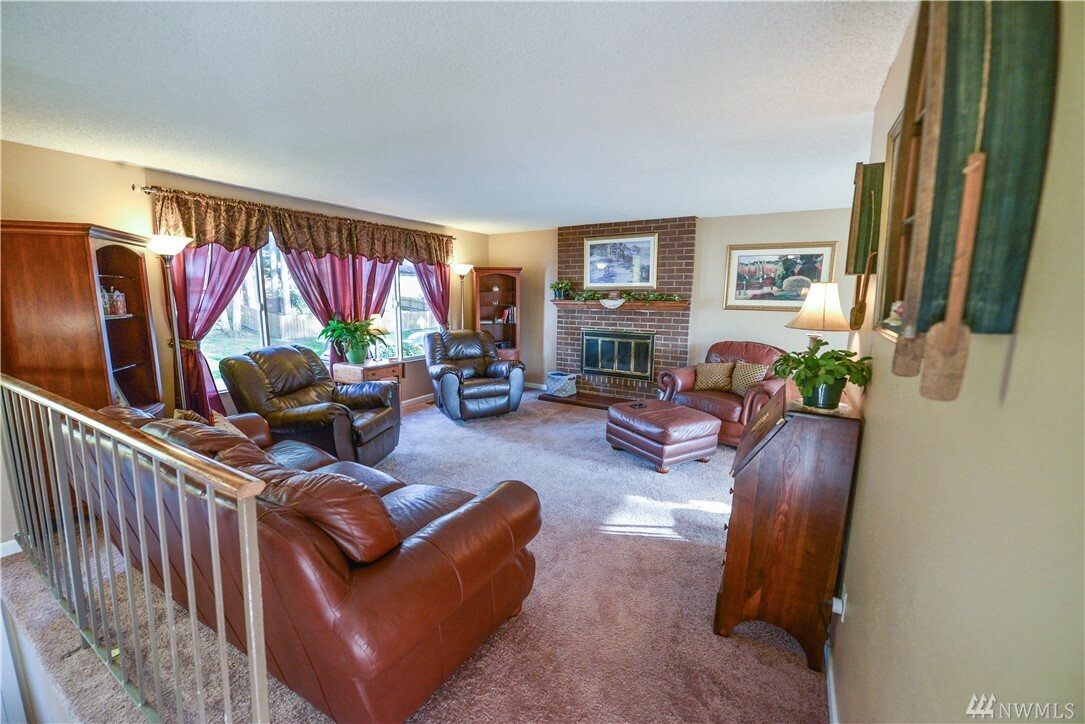 Property Photo:  5180 Granada Place SE  WA 98367 