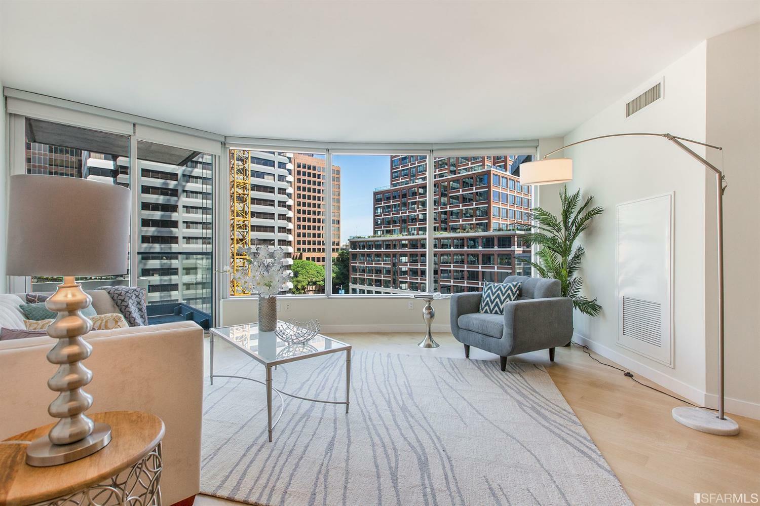 Property Photo: 301 Main Street 8B CA 94105