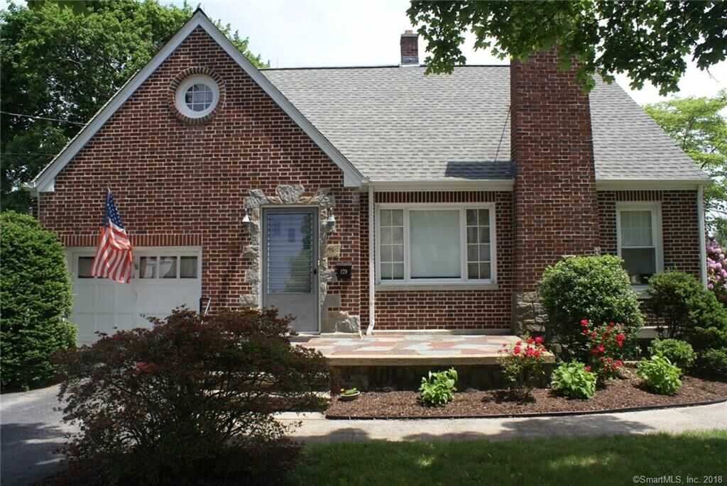 Property Photo:  179 Smith Street  CT 06418 