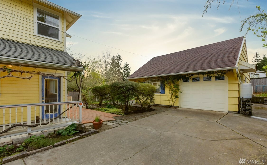 Property Photo:  9832 41st Ave SW  WA 98136 