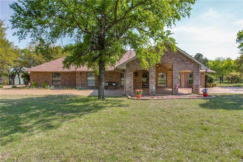 Property Photo:  300 Fairway Court  TX 76087 