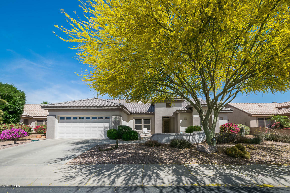 Property Photo:  15718 W Linksview Drive  AZ 85374 