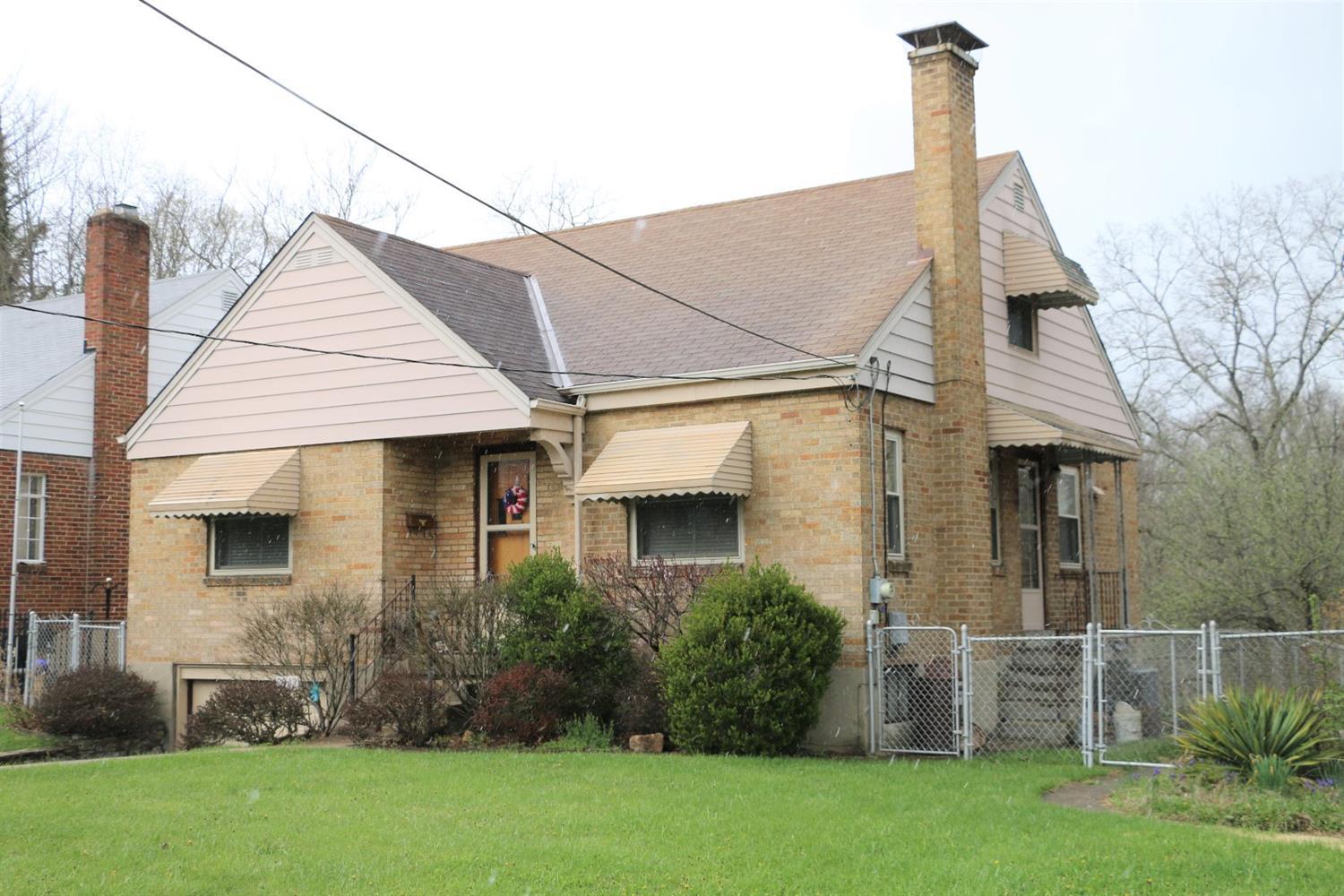 Property Photo: 3943 Farrell Drive OH 45211