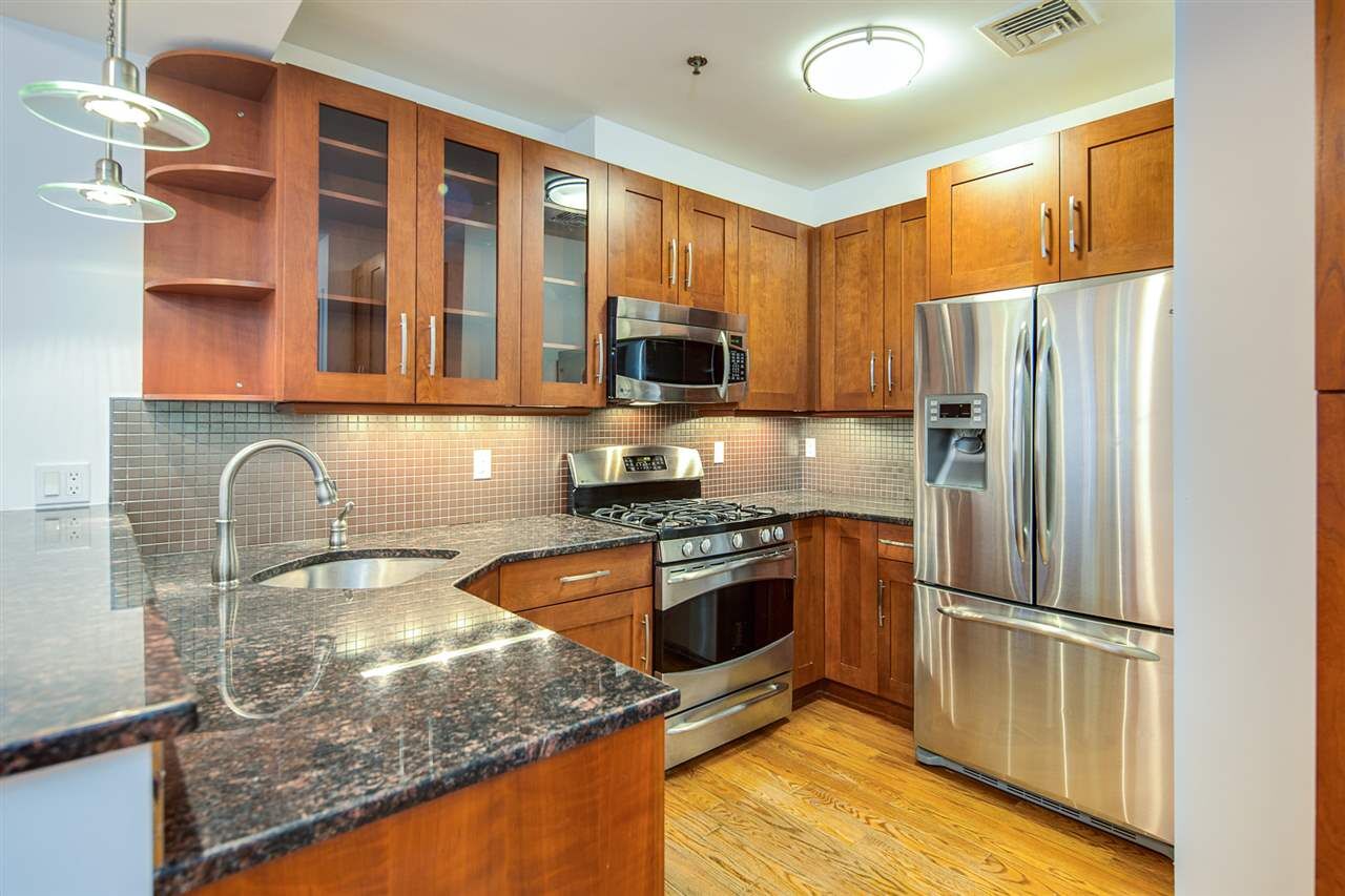 Property Photo:  207 2nd St 2A  NJ 07030 
