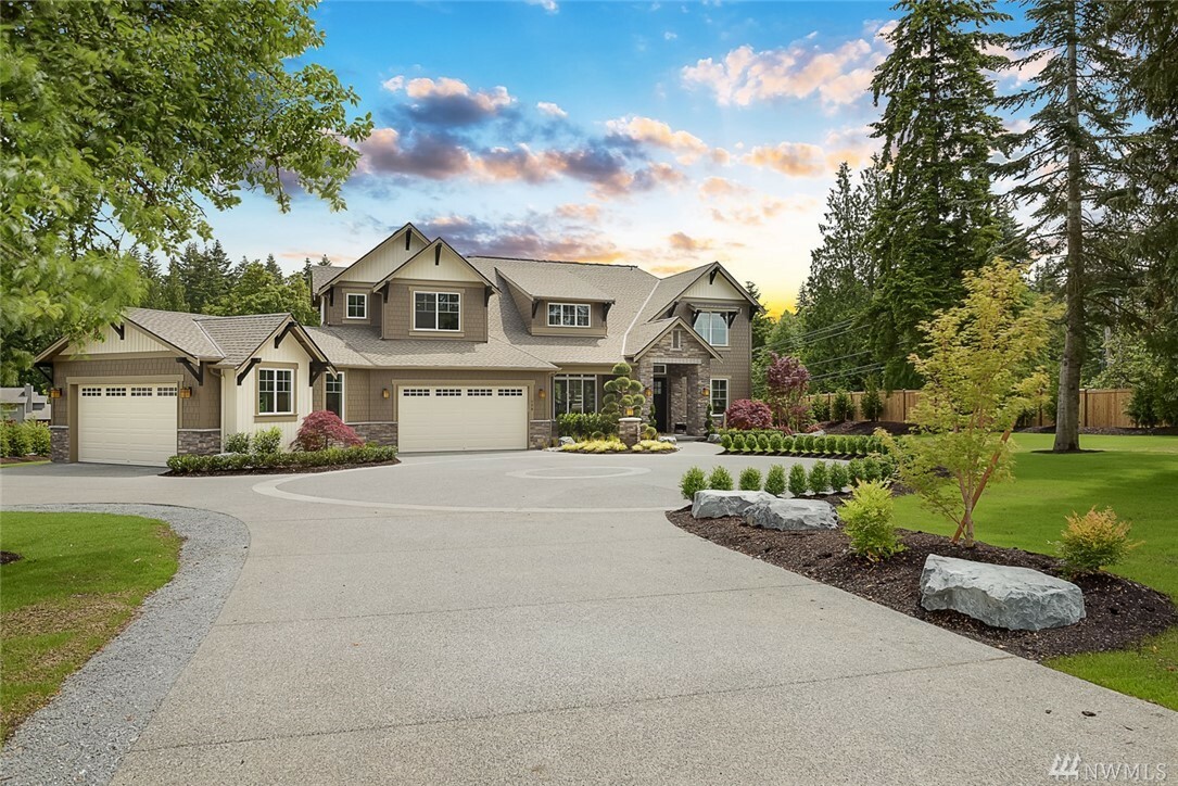 726 212th Ave SE  Sammamish WA 98074 photo