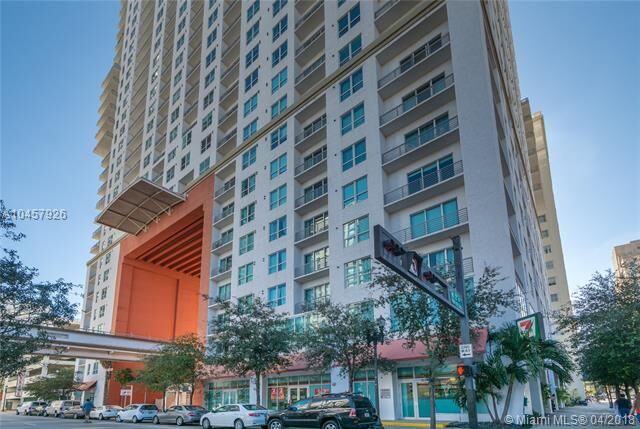 Property Photo: 133 NE 2nd Ave 1209 FL 33132