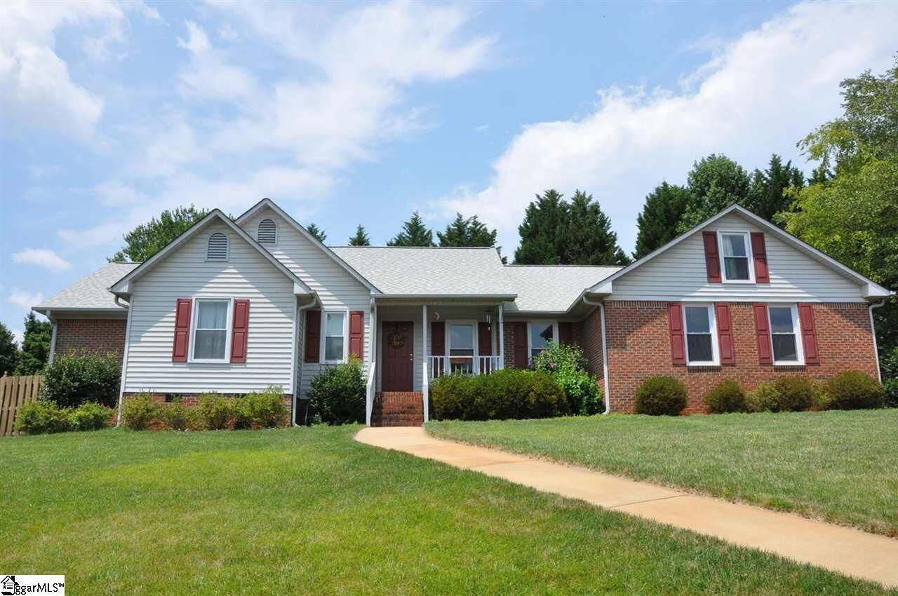Property Photo:  181 Woodcreek Drive  SC 29303 