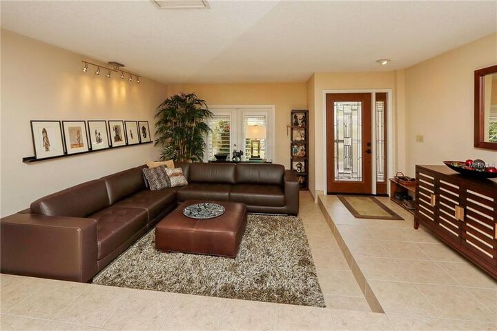 Property Photo:  13504 Avista Drive  FL 33624 