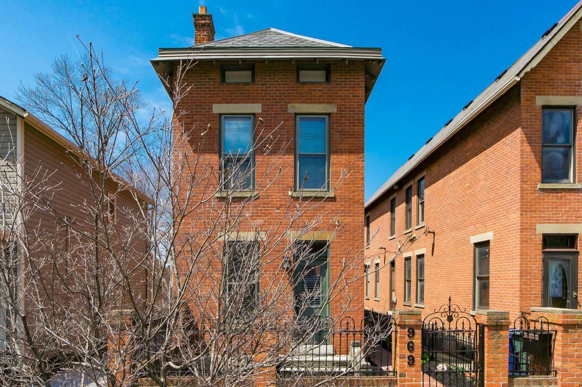 Property Photo: 969 Hunter Avenue OH 43201