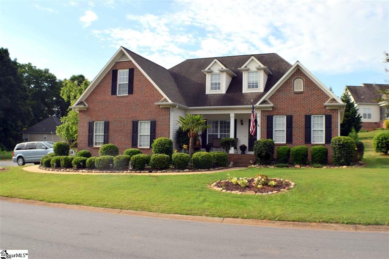 Property Photo:  244 Kingsley Park Drive  SC 29369