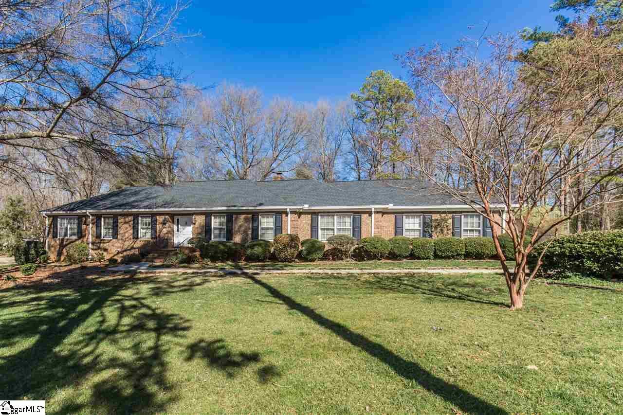 Property Photo:  213 Dunbarton Drive  SC 29307 