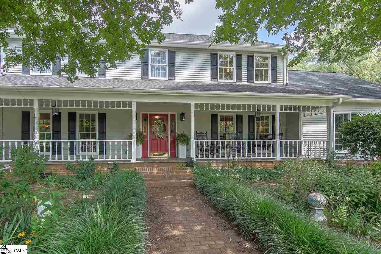Property Photo:  205 Woodbridge Way  SC 29681